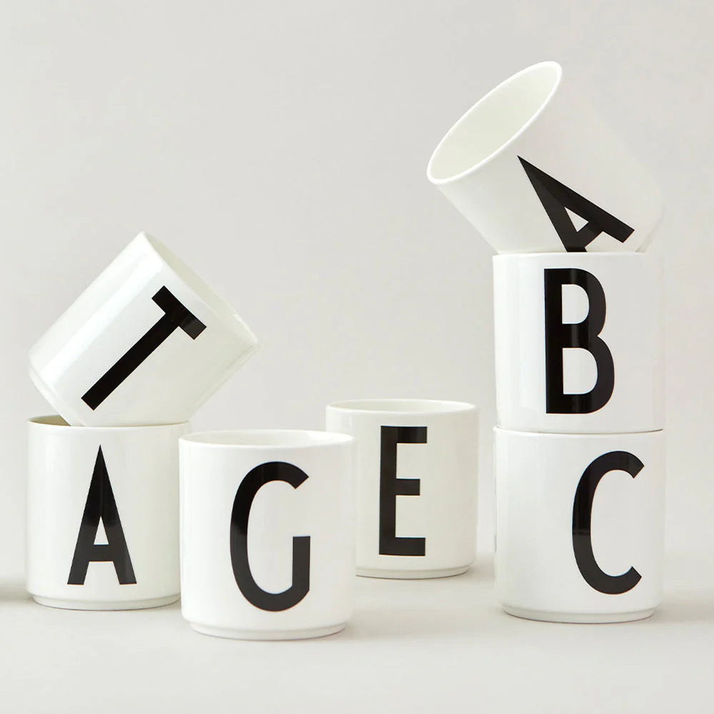 TAZA DE PORCELANA PERSONALIZADA