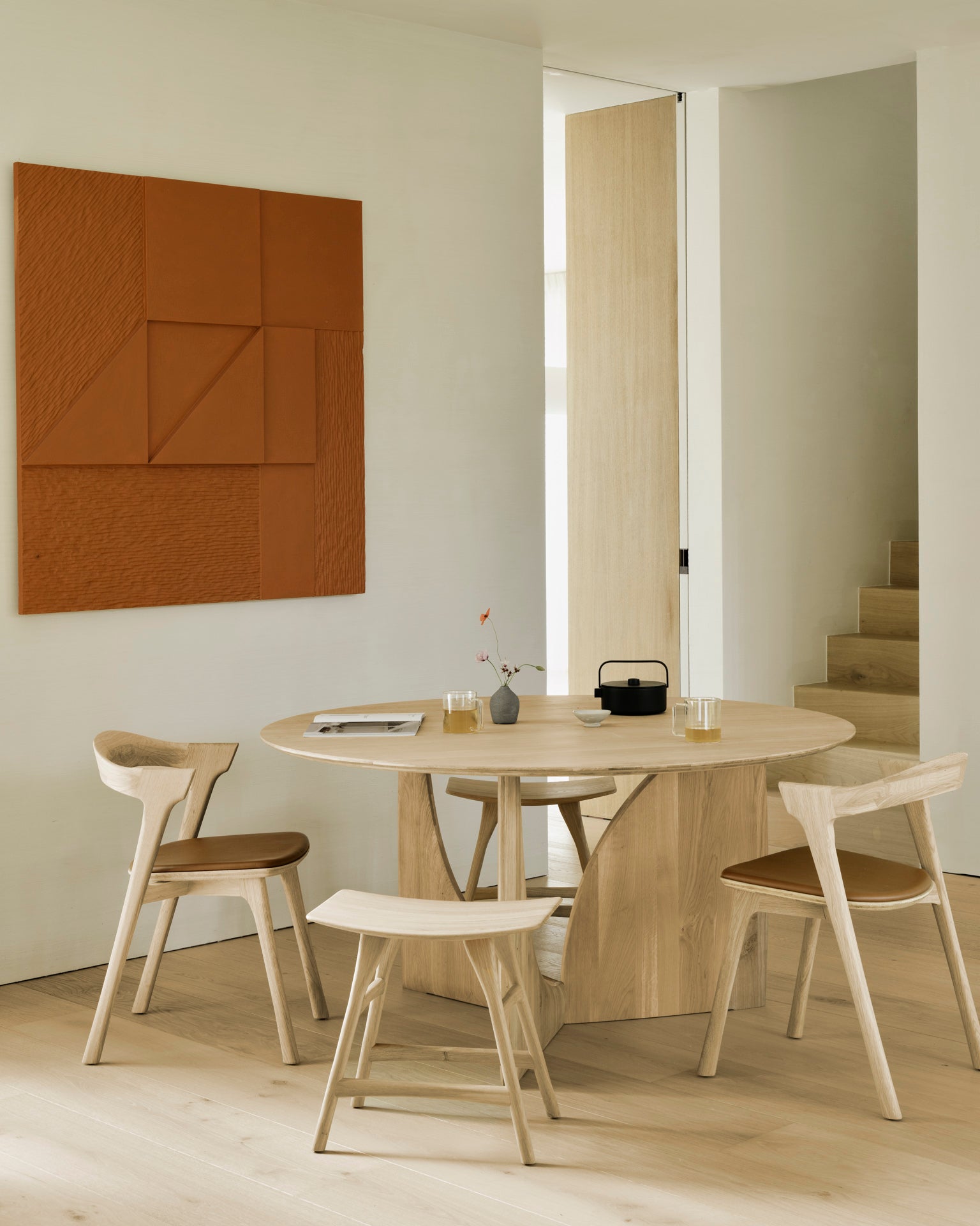 GEOMETRIC MESA DE COMEDOR REDONDA ROBLE