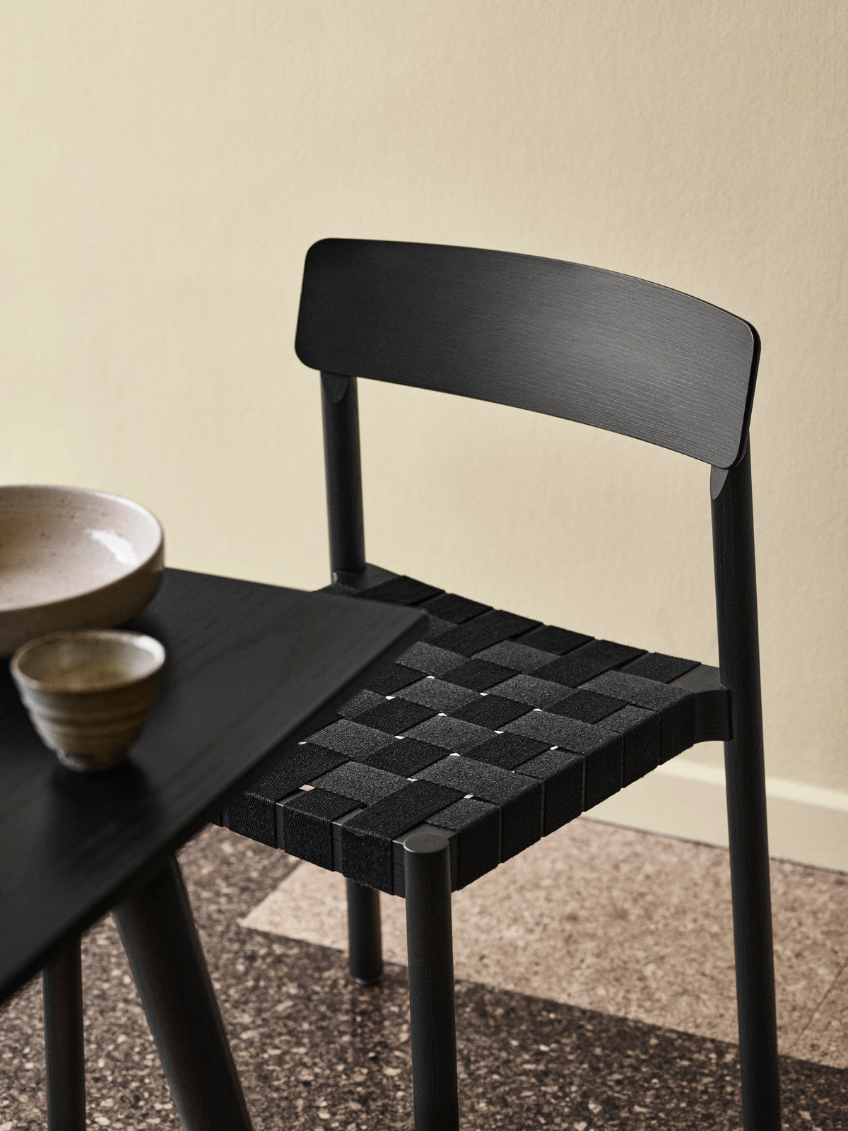 SILLA BETTY TK1 NEGRO CON LINO NEGRO