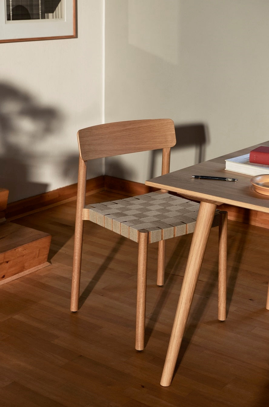 SILLA BETTY TK1 ROBLE CON LINO NATURAL