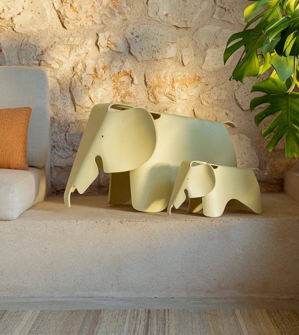 EAMES ELEPHANT SMALL AMARILLO
