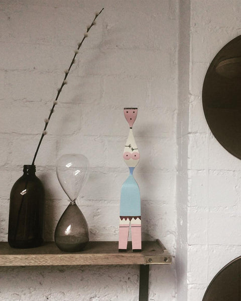 WOODEN DOLL Nº 7