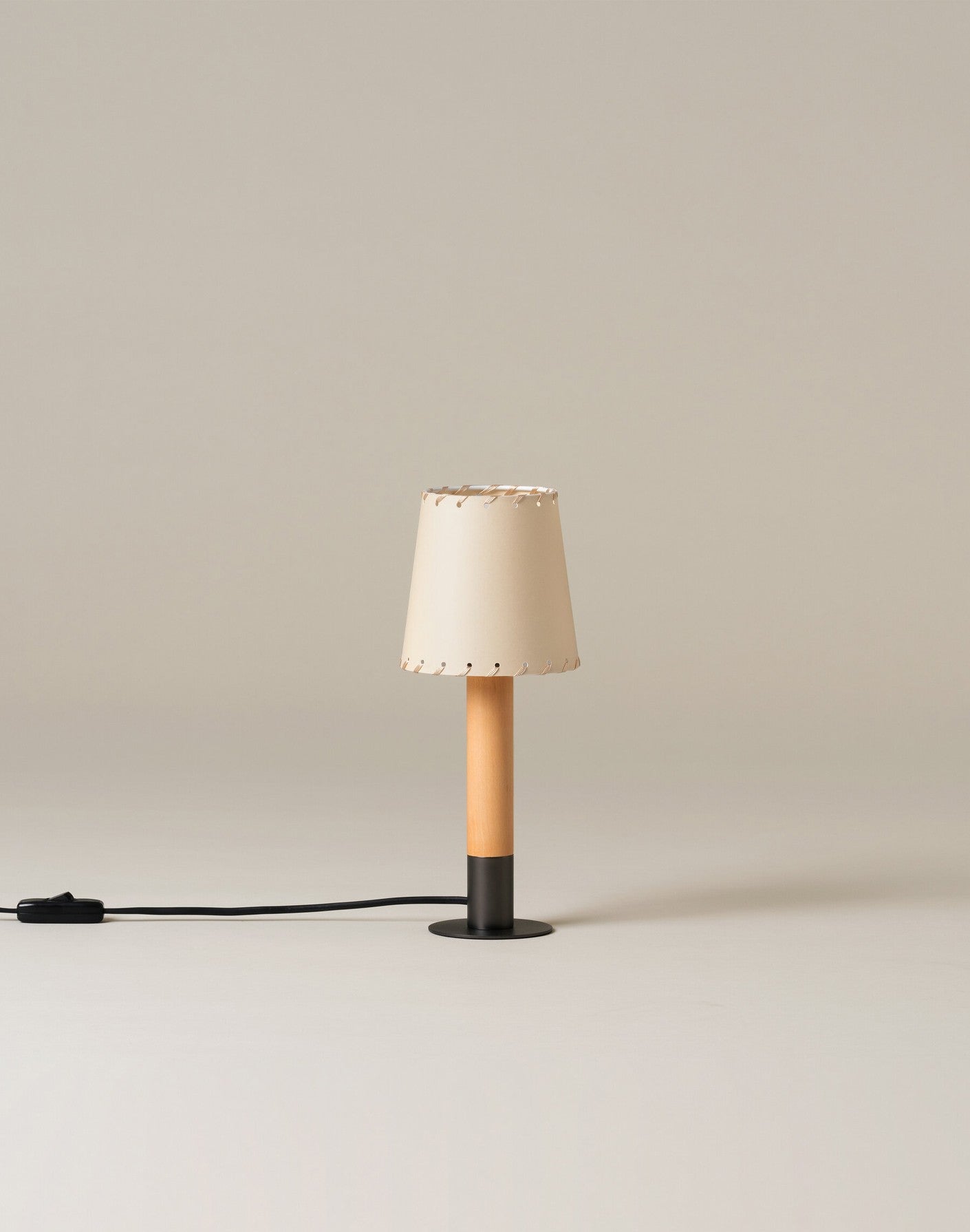 BÁSICA MÍNIMA CARTULINA BEIGE COSIDA