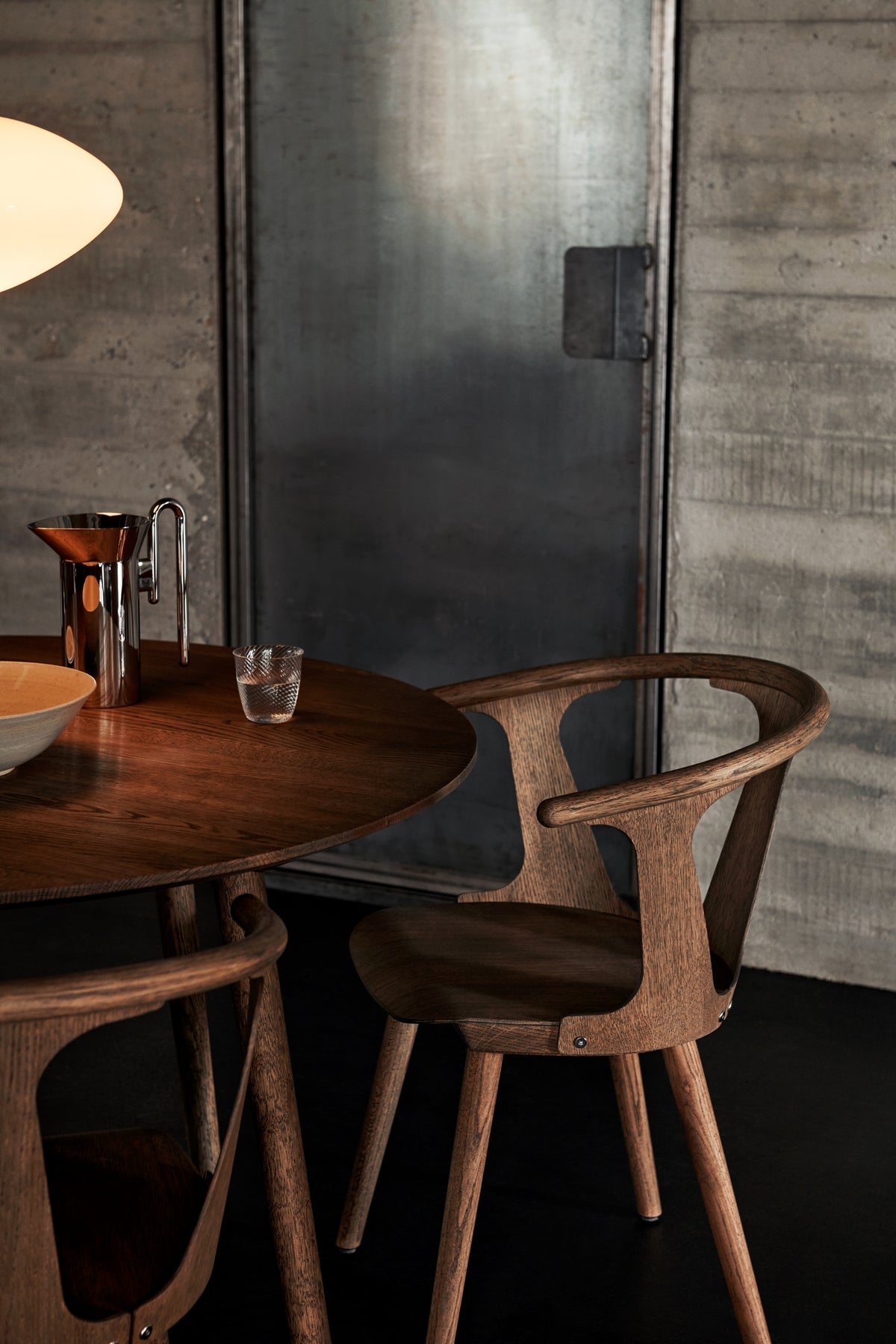 SILLA IN BETWEEN SK1 ROBLE AHUMADO Y ACEITADO